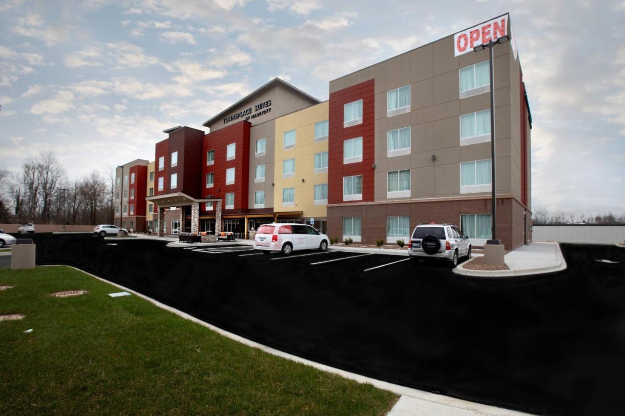 Towneplace Suites By Marriott Louisville Airport Bagian luar foto