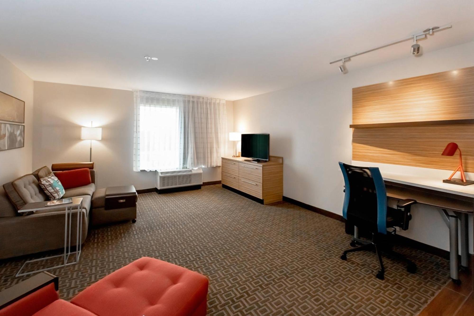 Towneplace Suites By Marriott Louisville Airport Bagian luar foto