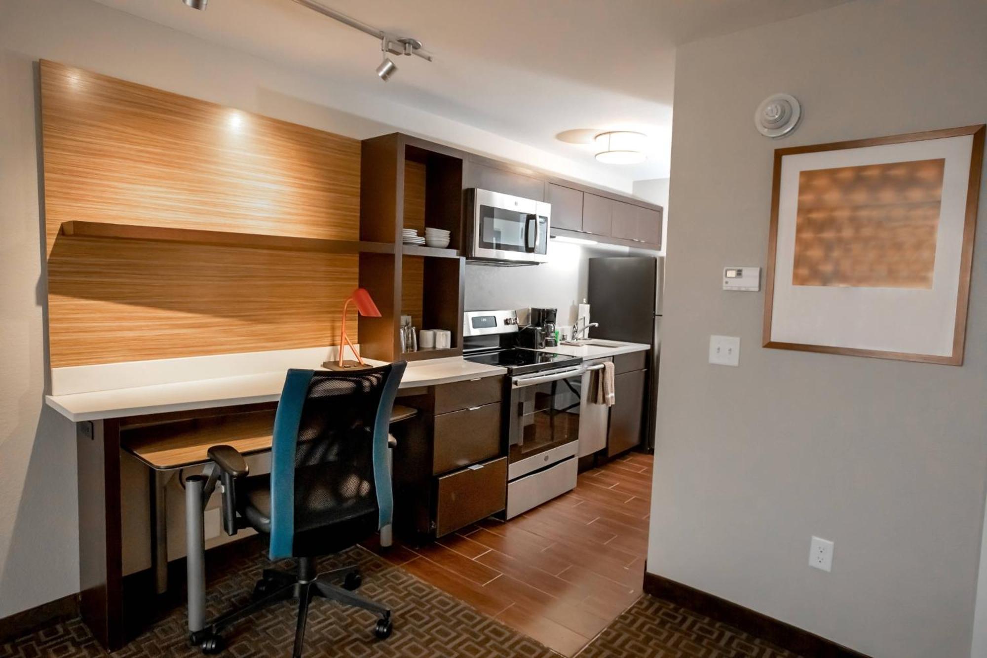 Towneplace Suites By Marriott Louisville Airport Bagian luar foto